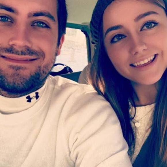 Meet your Posher, Chloe - Picture 2 of 3